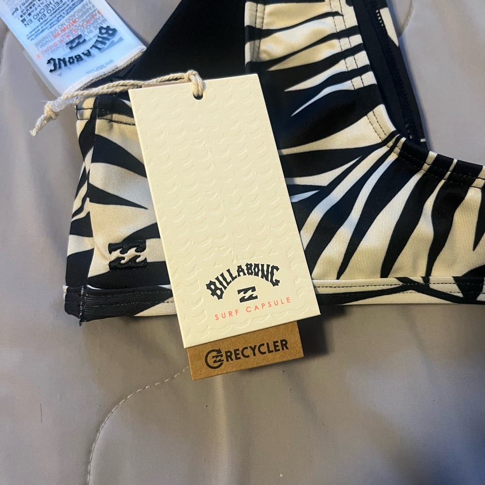 Billabong swim top